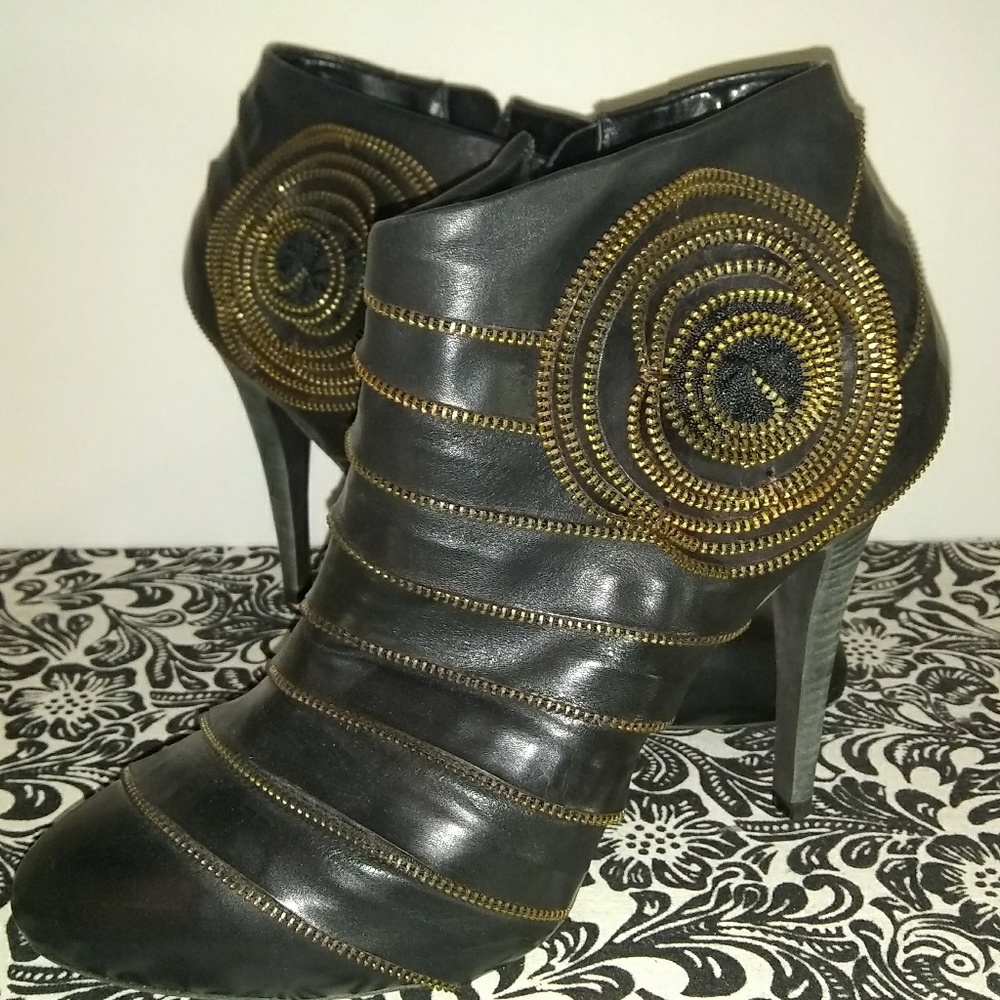 Black boots
